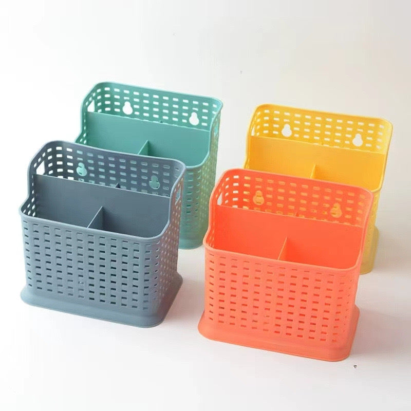 Organizuese plastike për serviset e kuzhinës me 3 ndarje