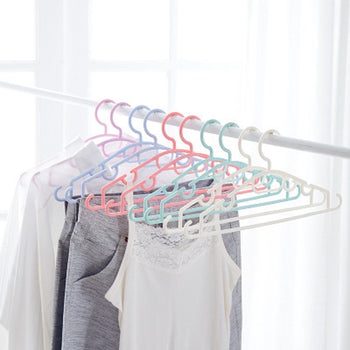 Varëse rrobash plastike, set 6 copë