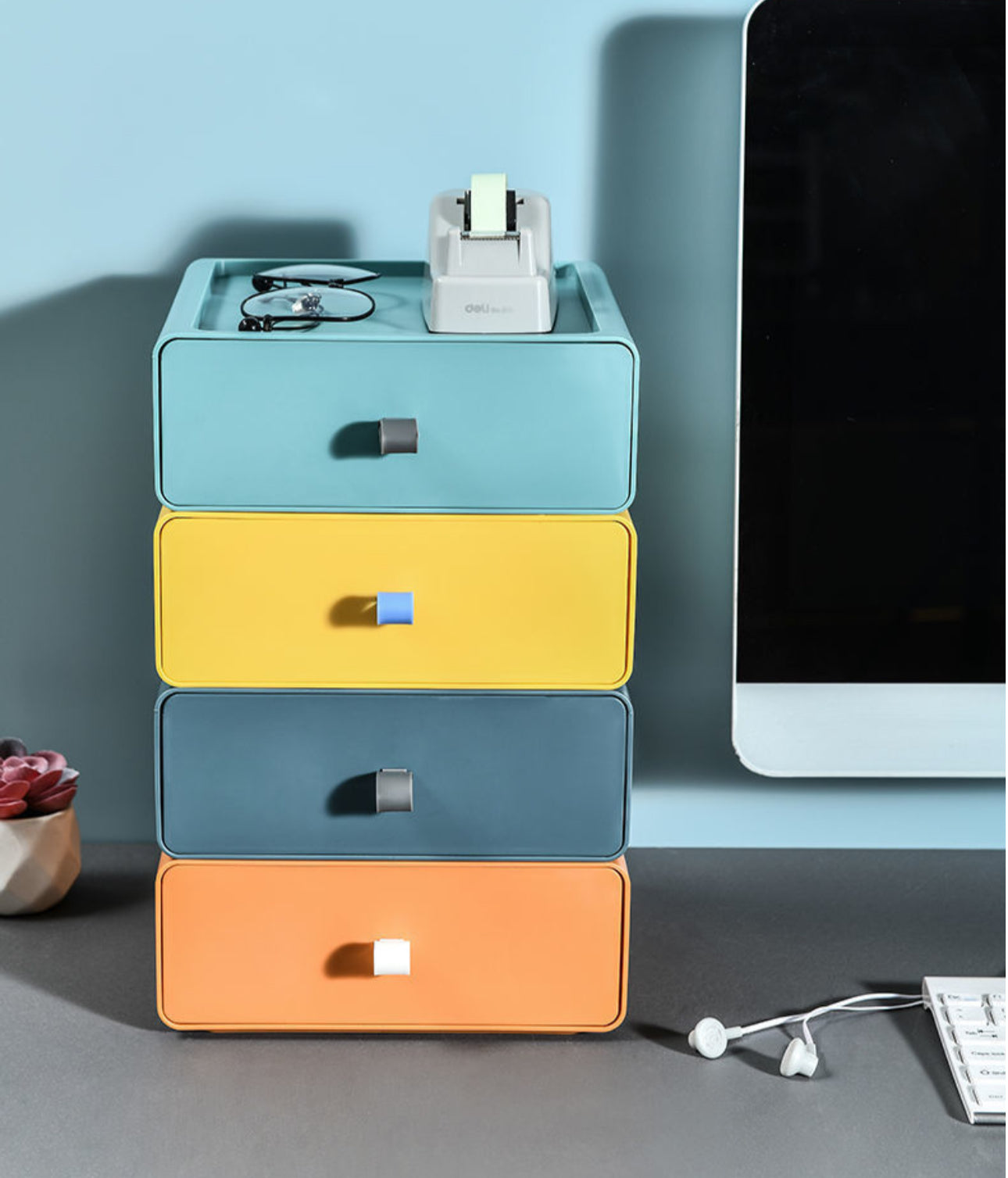 Organizuese për zyrë me dorezë dhe ngjyra të ndryshme