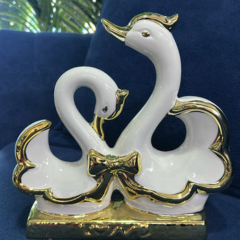 Skulpturë me mjelma të bardha + gold