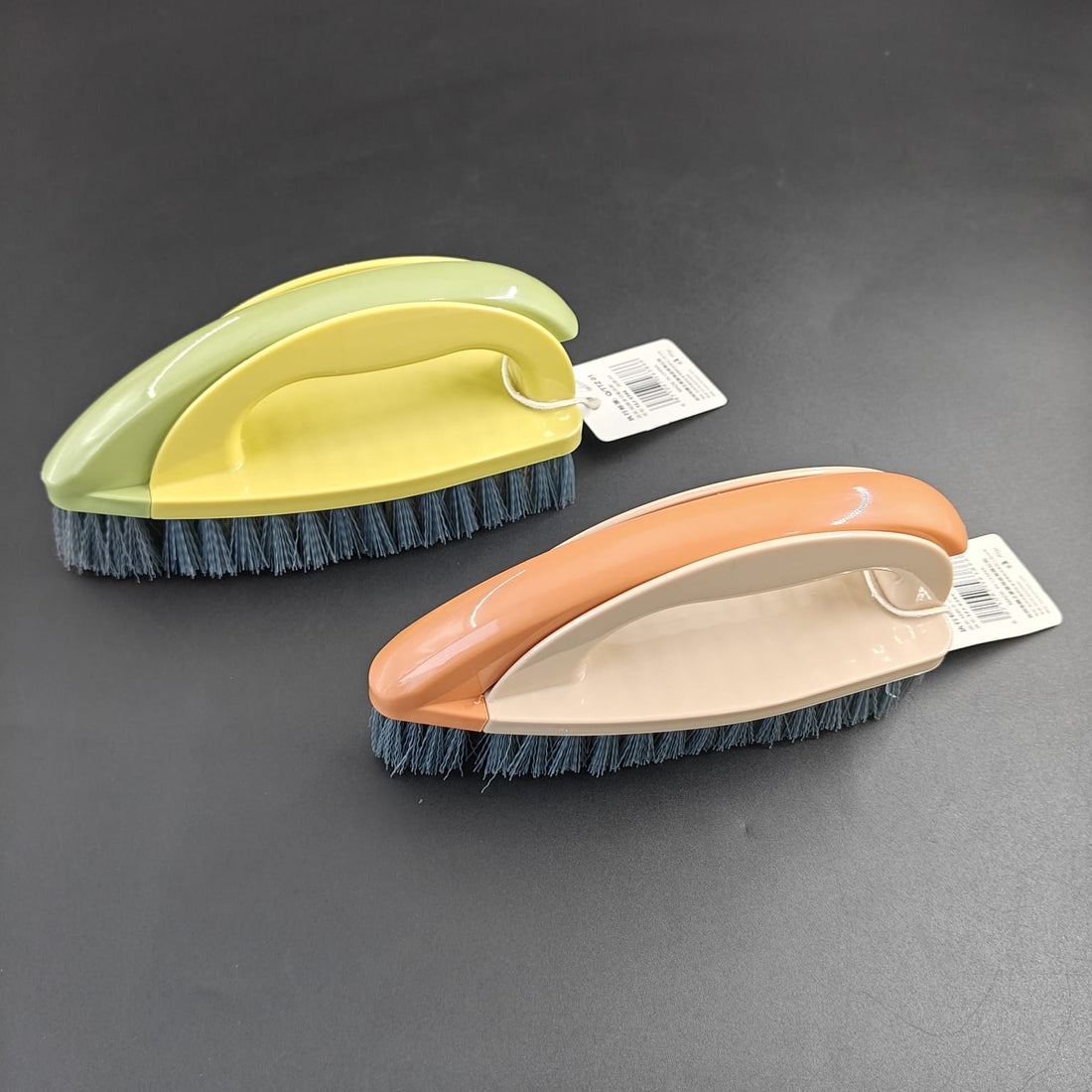 Furçë e fortë për pastrim të thellë dhe përdorim profesional