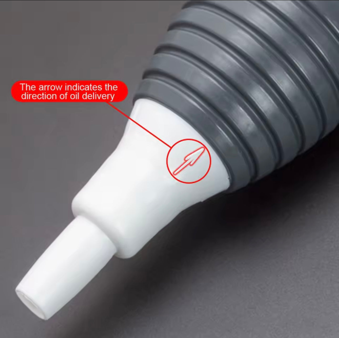 Pompë manuale lëngjesh, në ngjyrë të zezë dhe transparente