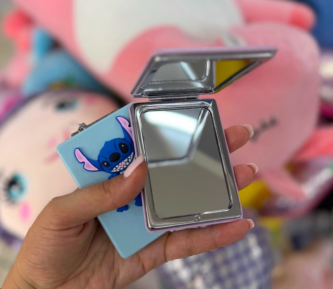 Pasqyrë e vogël dore me Stitch dhe varëse çelsash