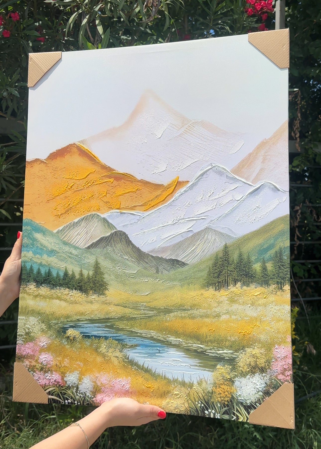 Kanavace me natyrë të pikturuar me nuanca të verdha