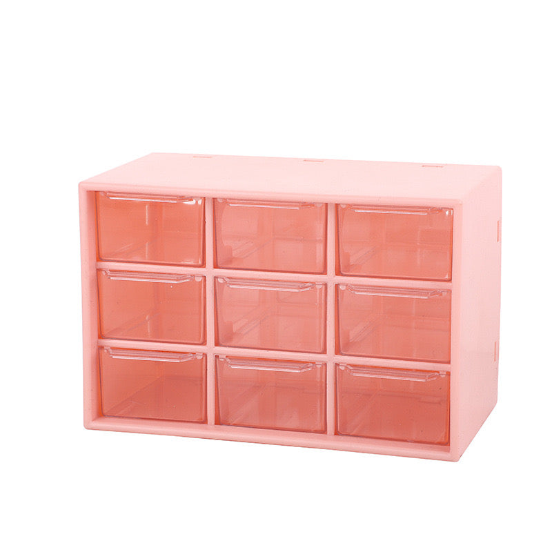 Organizuese plastike për bizhu ose sende të vogla