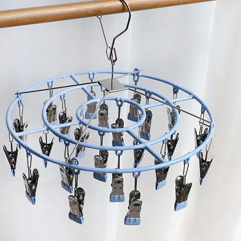 Varëse rrobash me kapëse të vogla