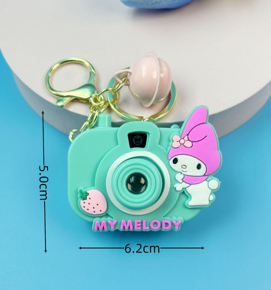 Varëse çelësash me aparat dhe projektor