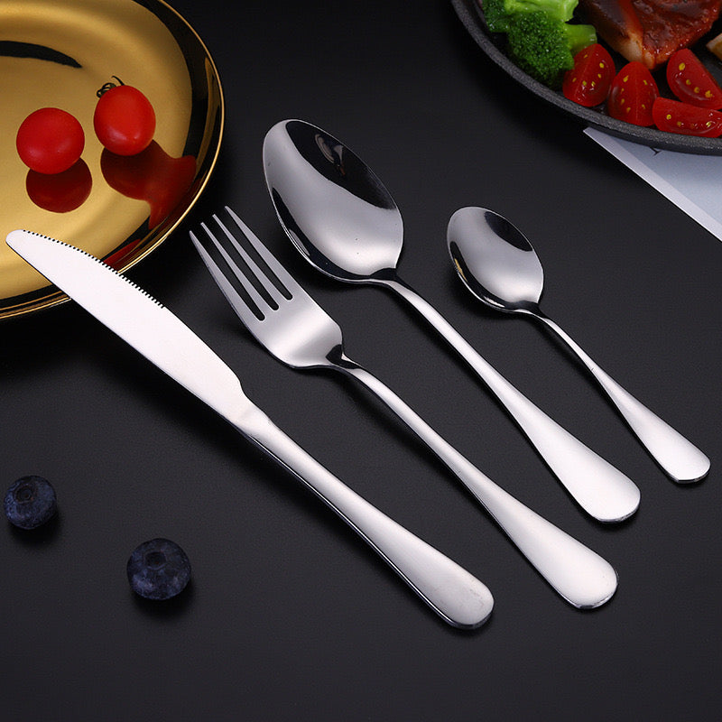 Lugë/ Pirunj/ Thikë, set me 6 copë