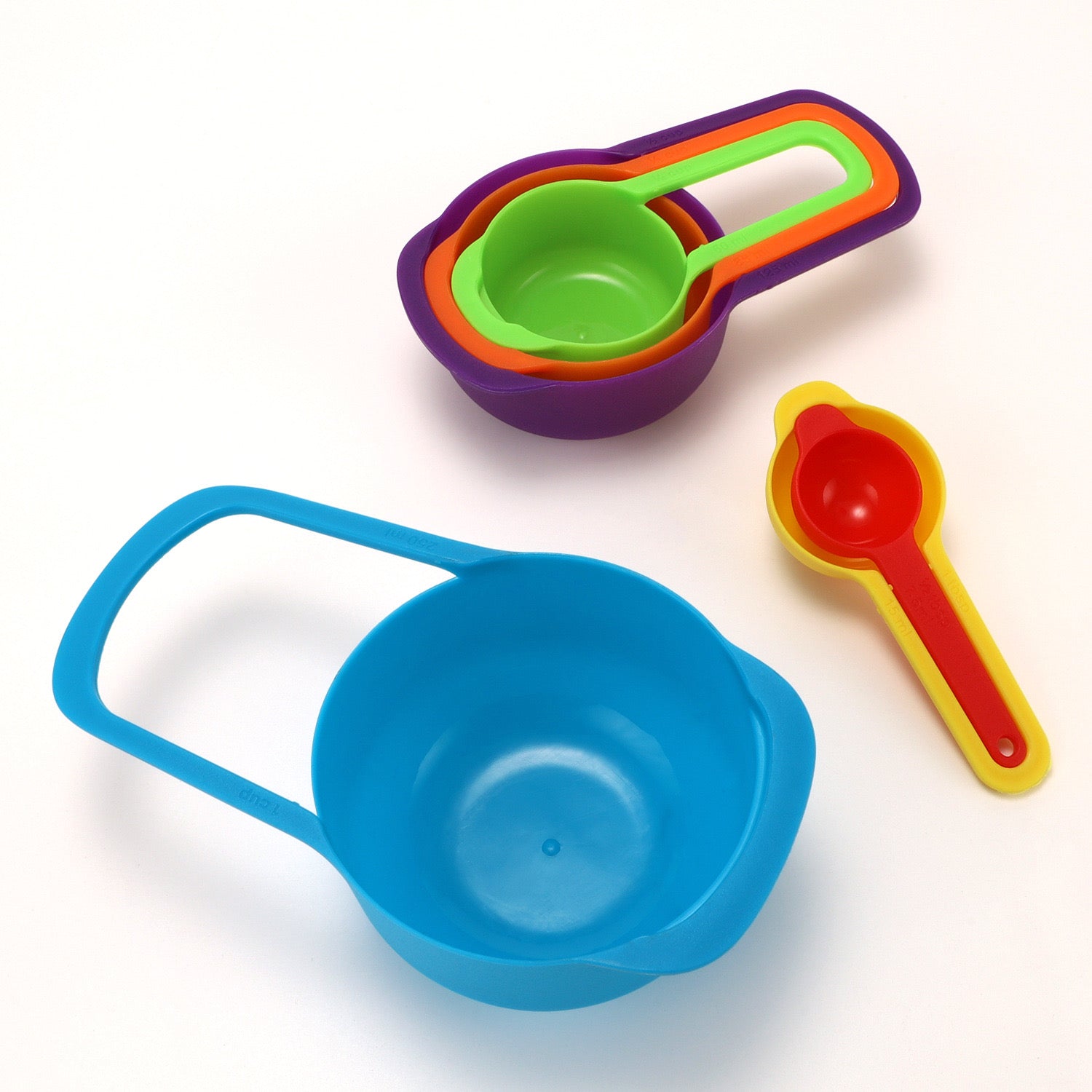 Set me 6 kupa matëse për kuzhinë