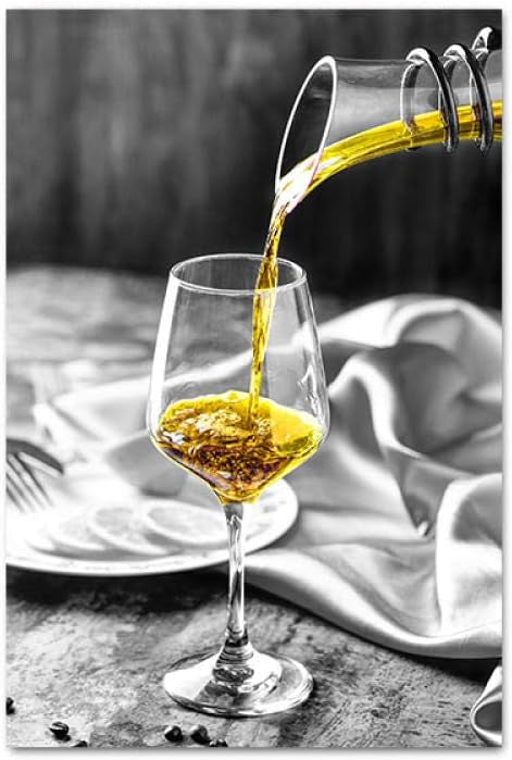 Kanavasë me gotë vere me detaje gold