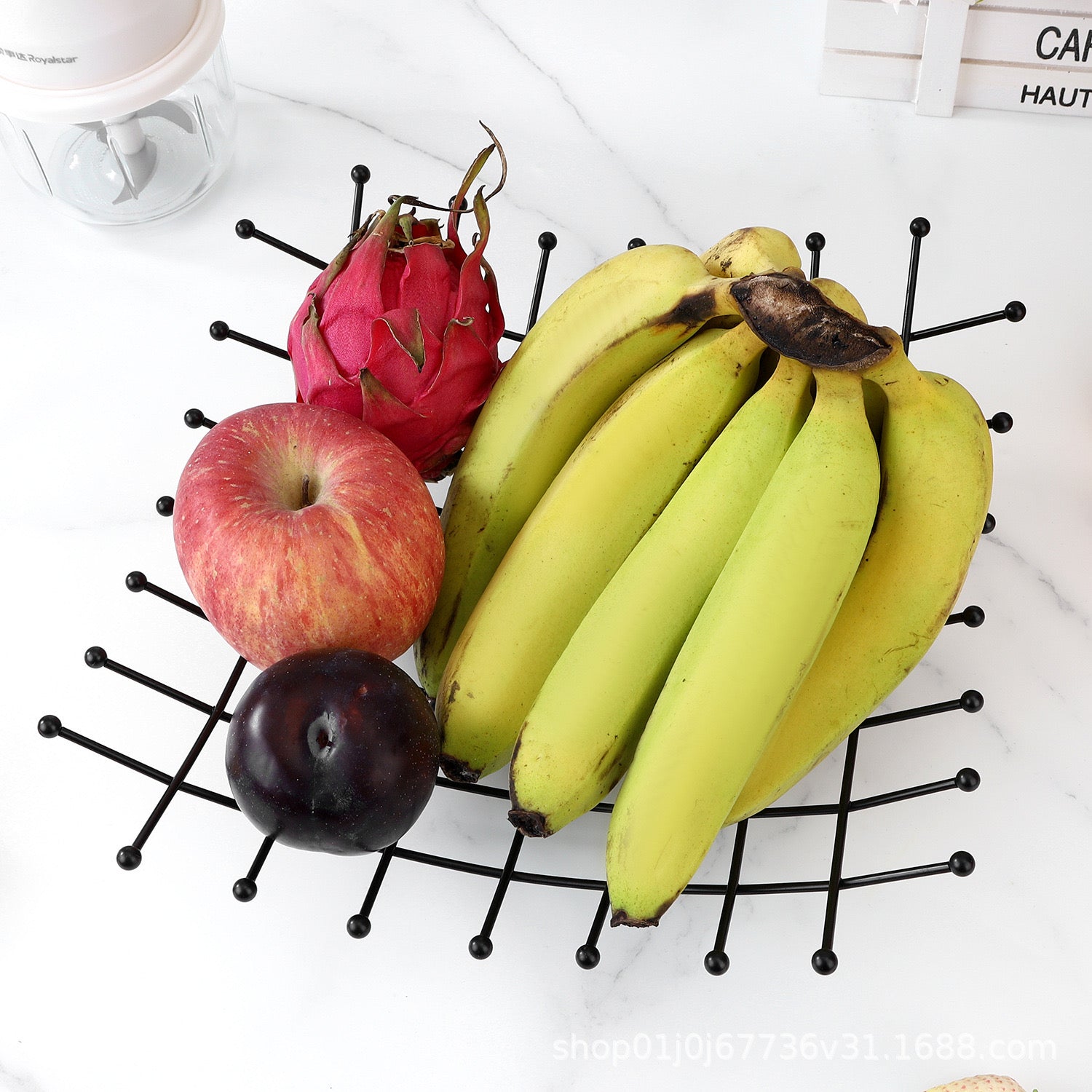 Frutiere metalike në formë katrore