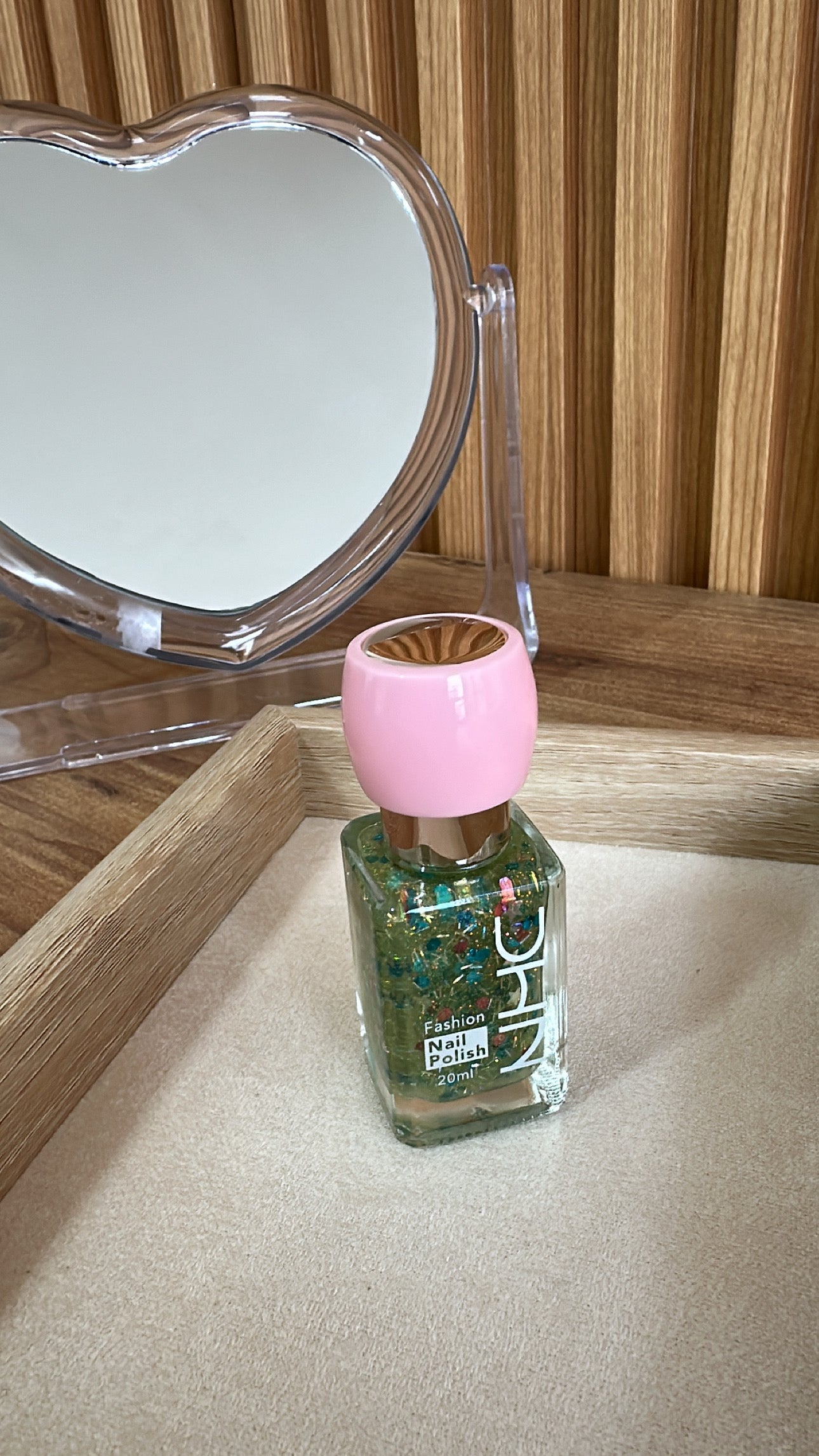 Manikyr Polish 20 ml në ngjyra të ndryshme