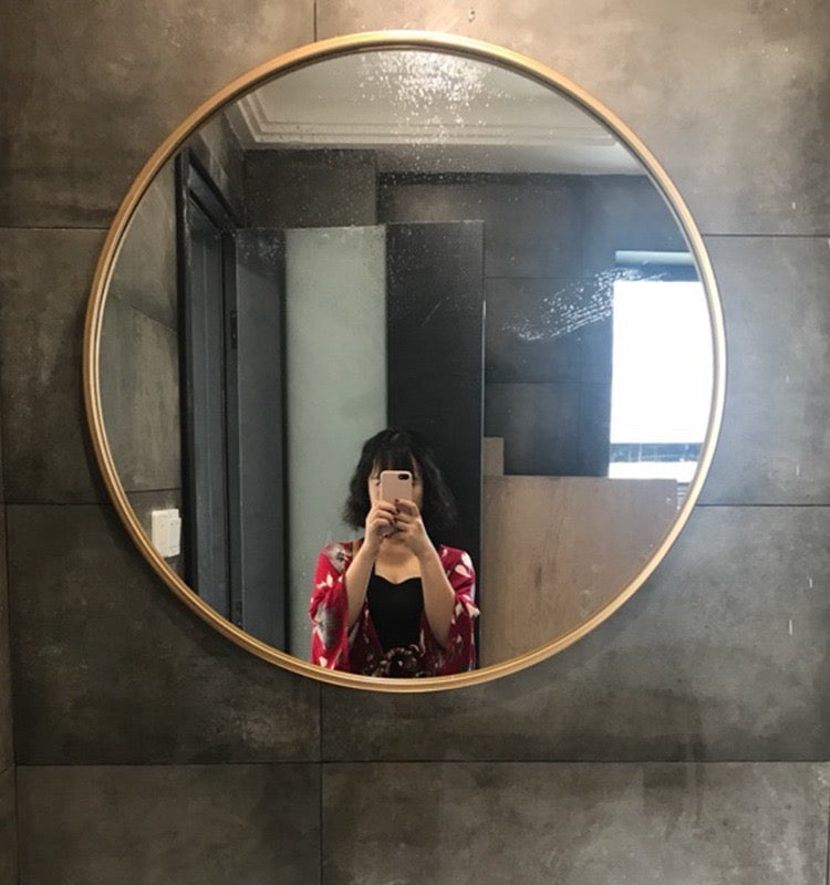 Pasqyrë muri dekorative