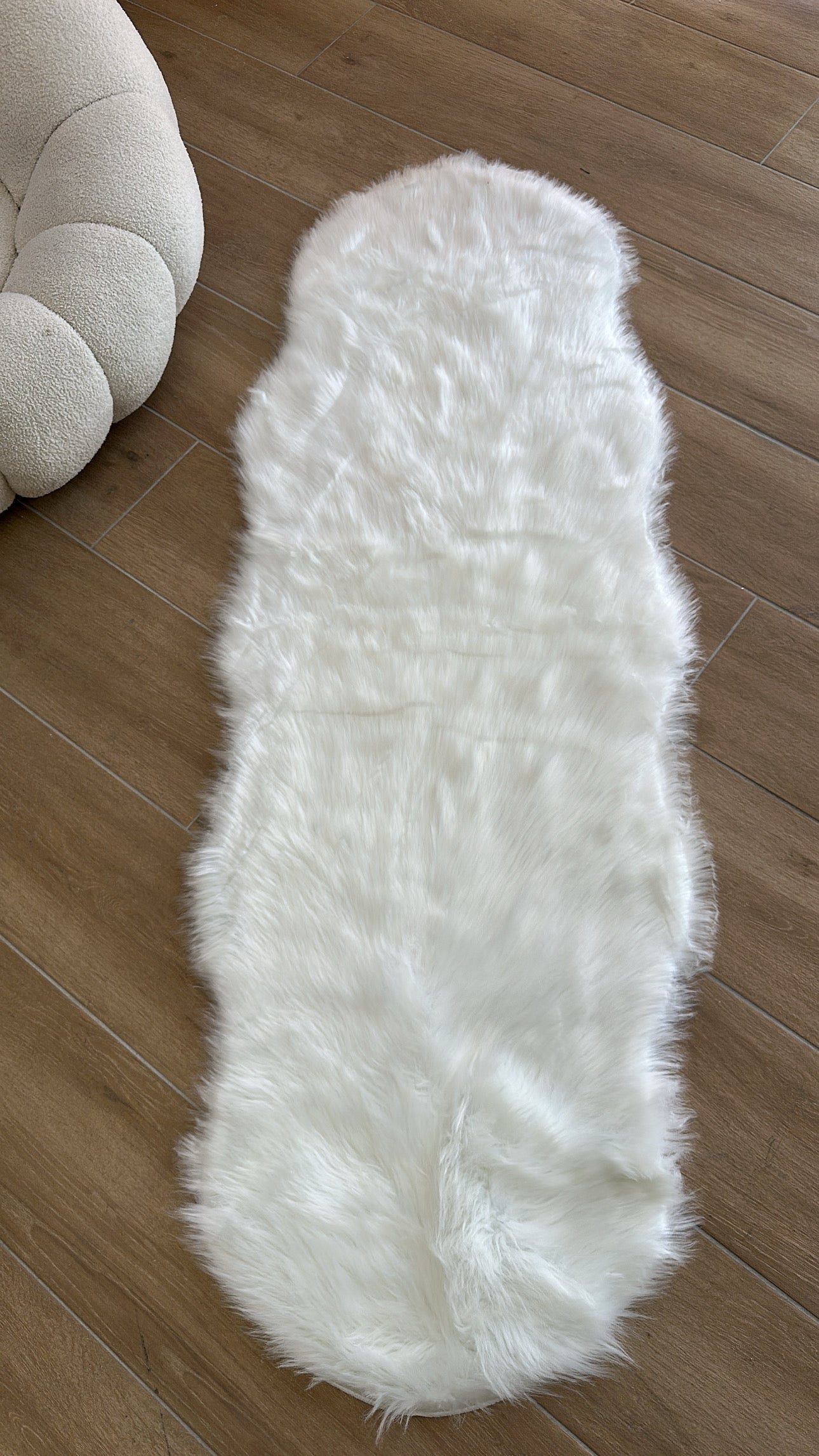 Tapet pellushi njëngjyrëshe, me valëzime