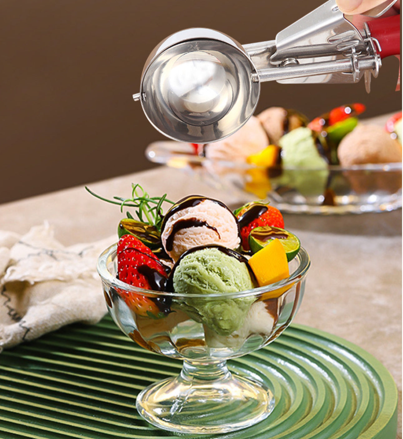 Lugë akulloreje me bisht të bardhë PP