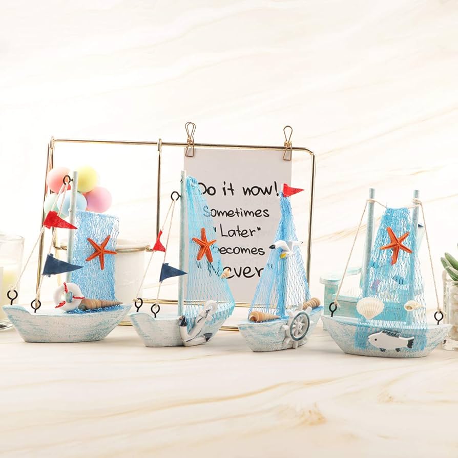 Varkë e vogël druri për zbukurim me motive detare rrjete dhe guraleca