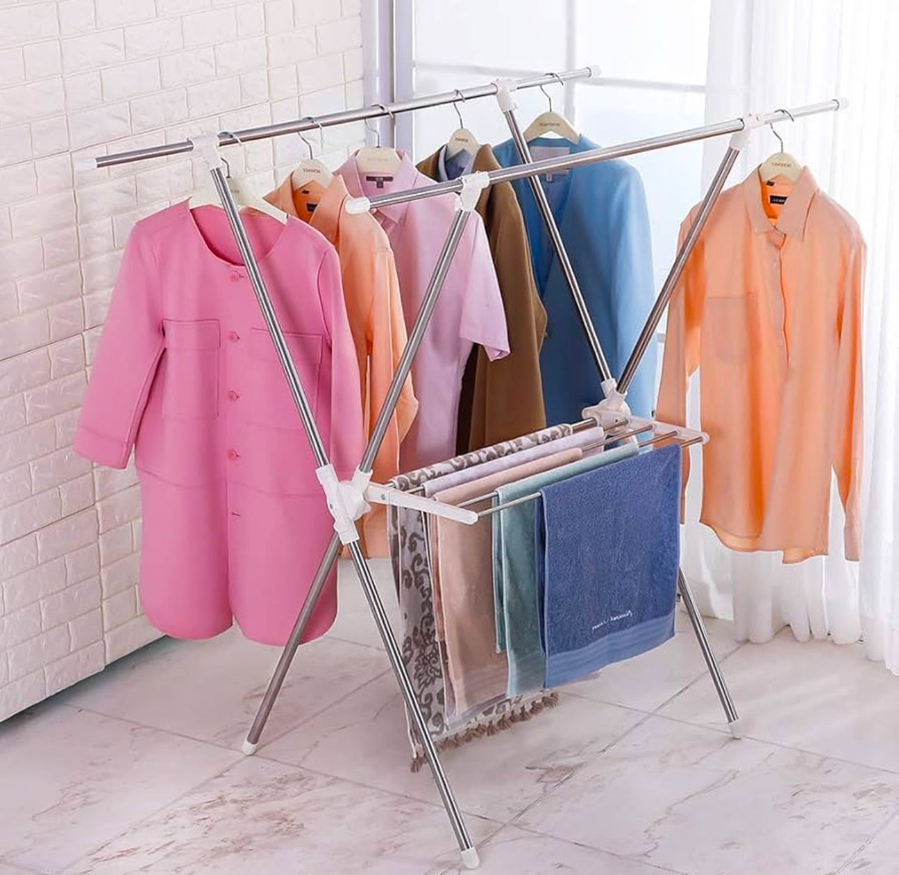 Mbajtëse rrobash e palosshme material Abs