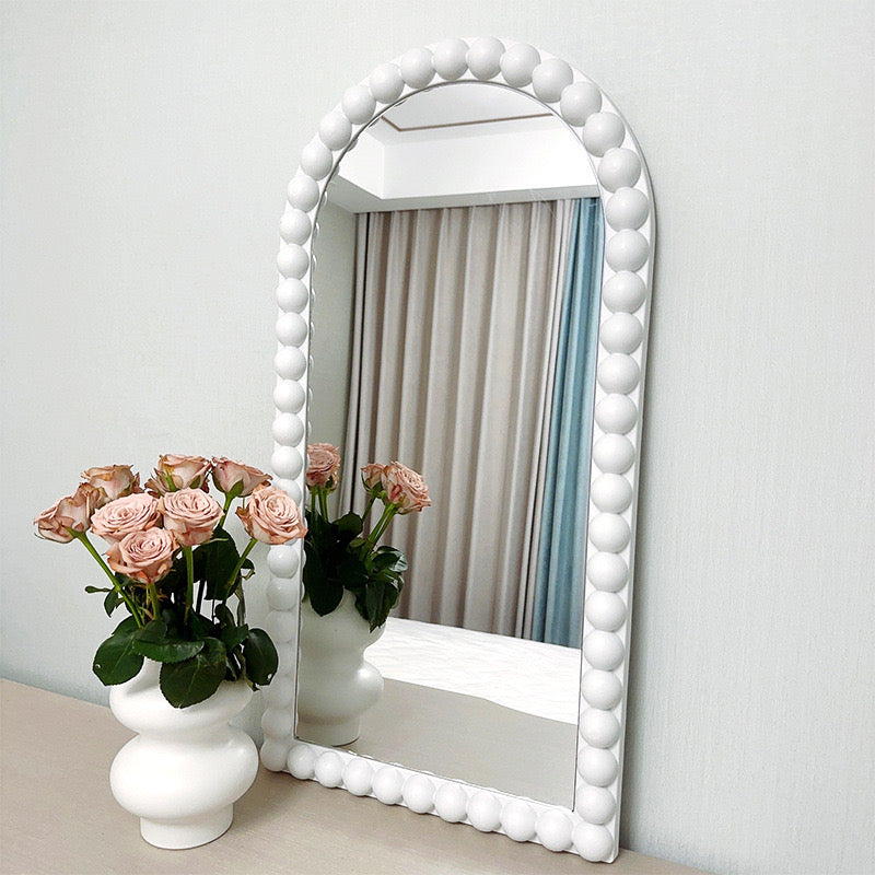 Pasqyrë muri dekorative