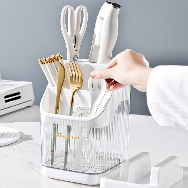 Organizuese për aksesorët e kuzhinës