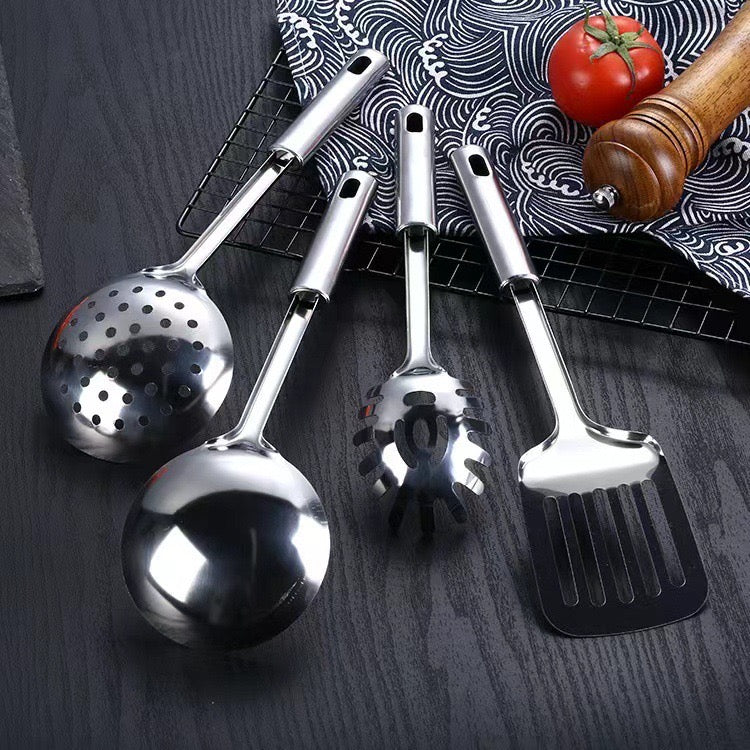 Lugë për makarona, inoks