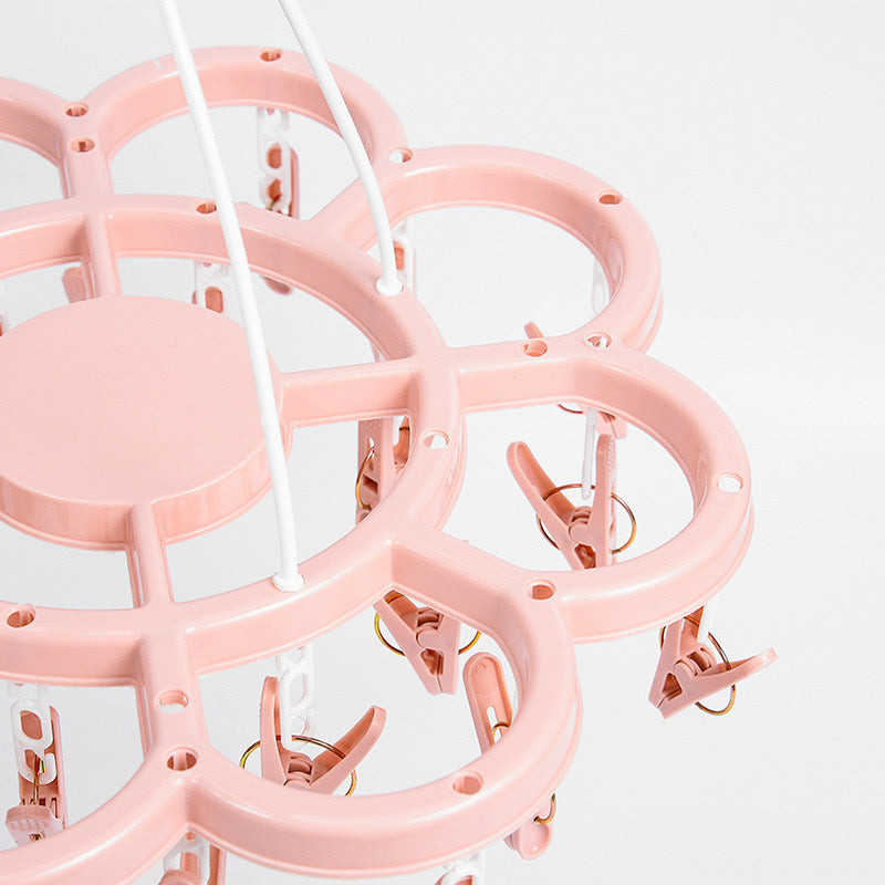 Varese rrobash me 18 kapese