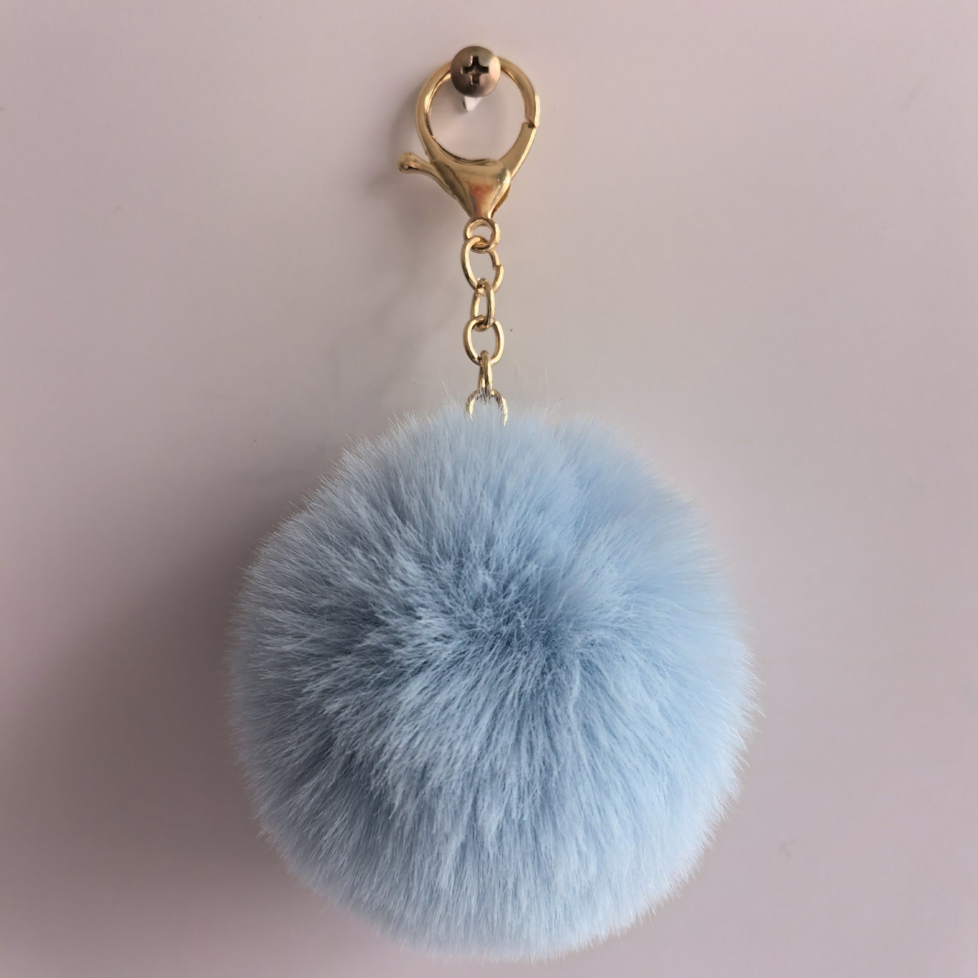 Varëse çelësash në formë topi