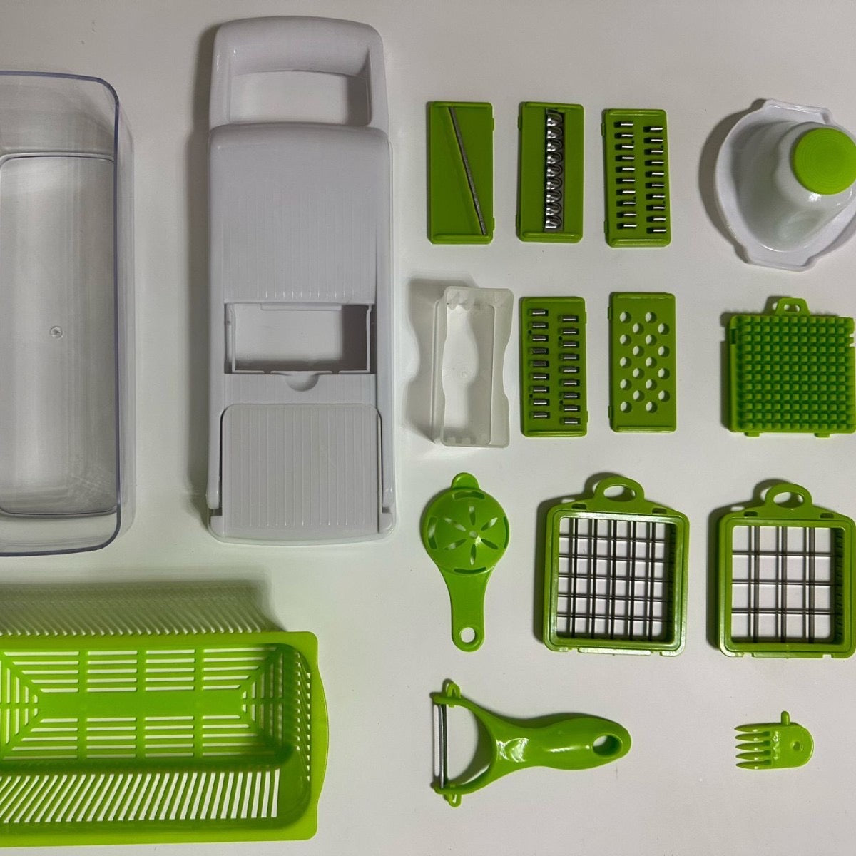 Pajisje manuale për prerje perimesh 16n1