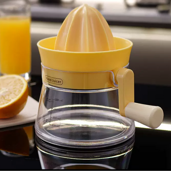 Shtrydhëse agrumesh manuale