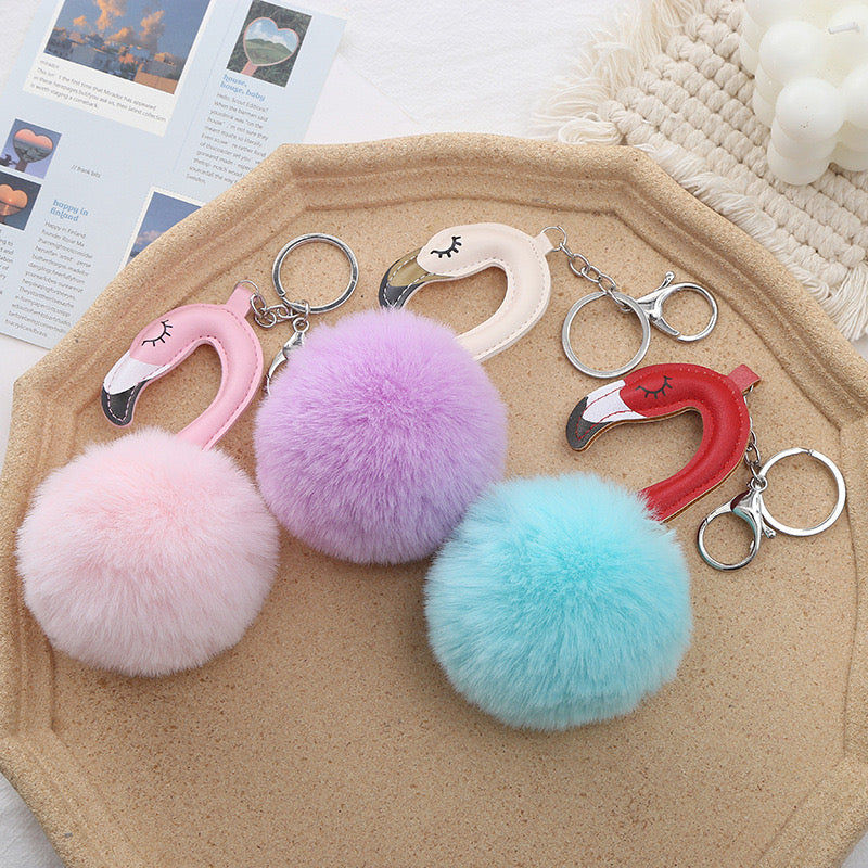 Varëse çelësash me pelikan