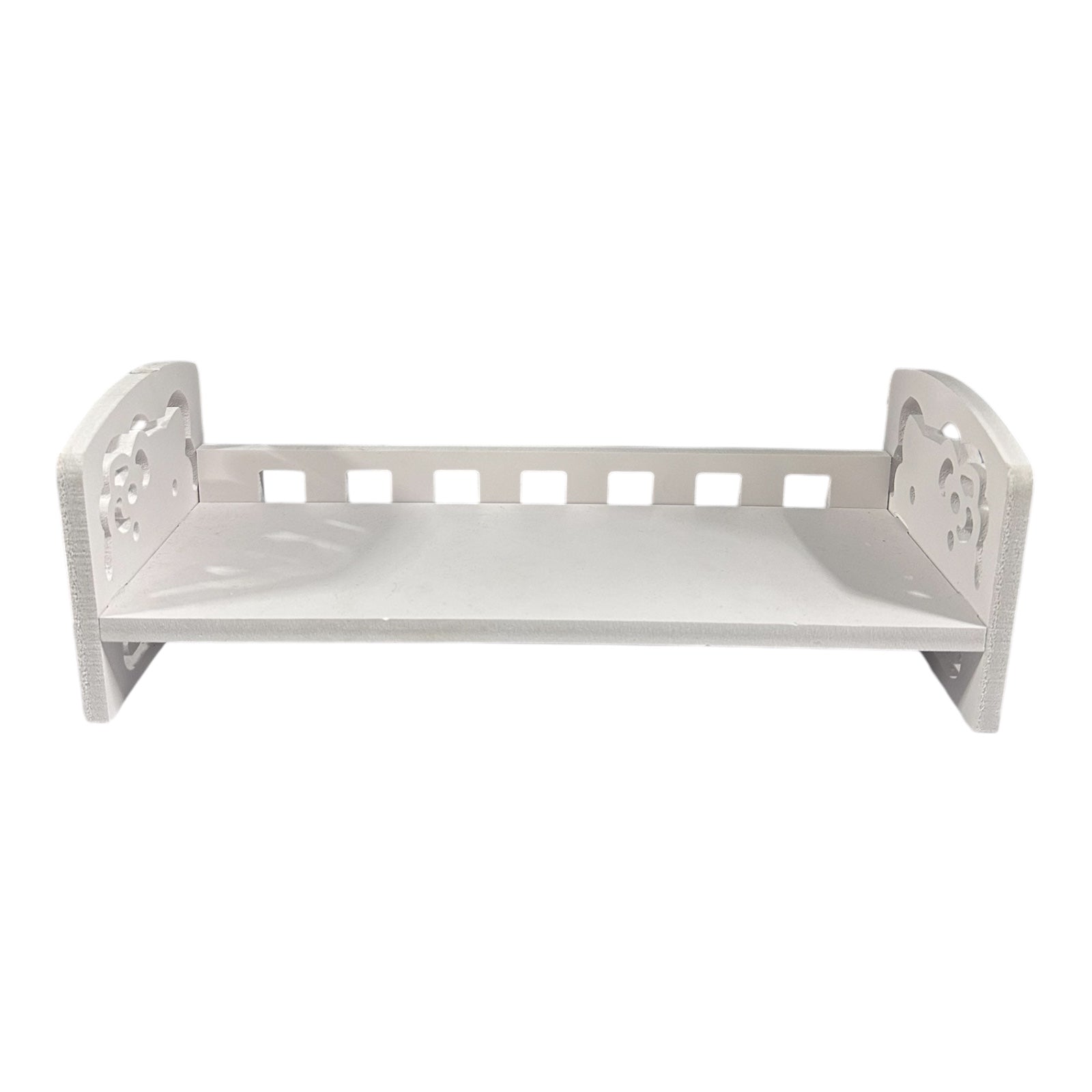 Mbajtëse druri me “Hello Kitty” për në mur