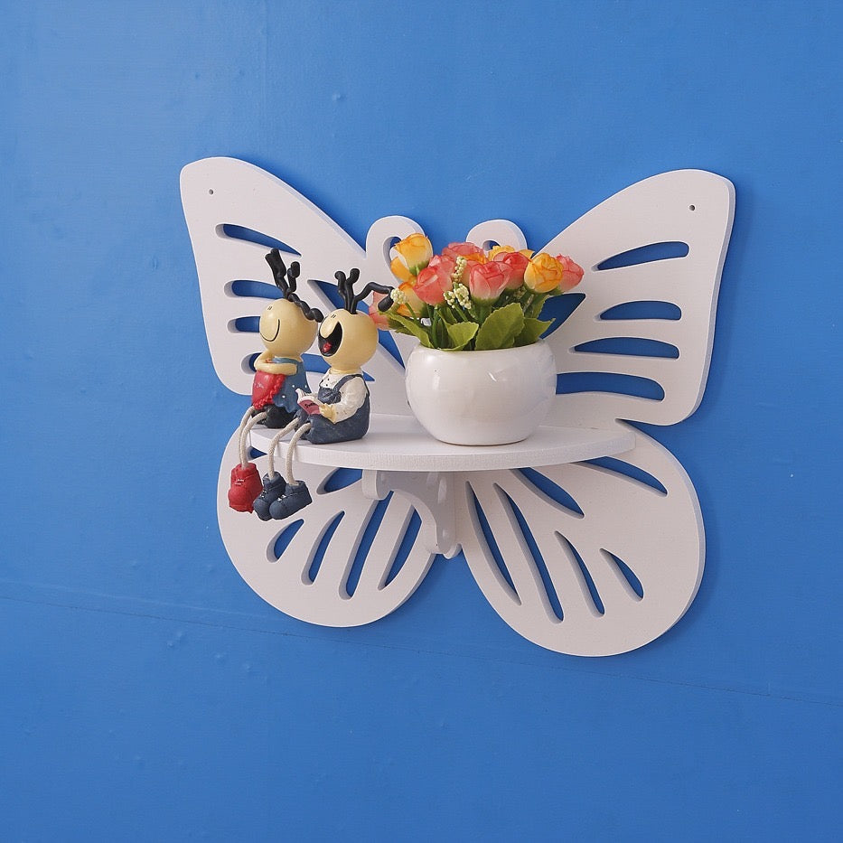 Mbajtëse druri për sende në formë fluture