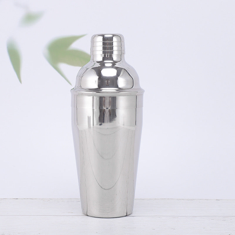 Shaker inoksi për koktejle