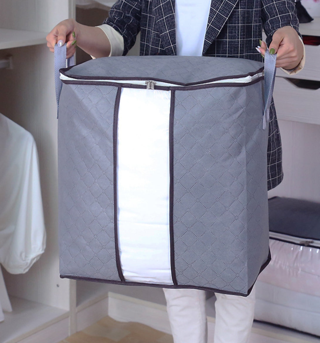 Kuti organizuese për rrobat waterproof dhe me doreza