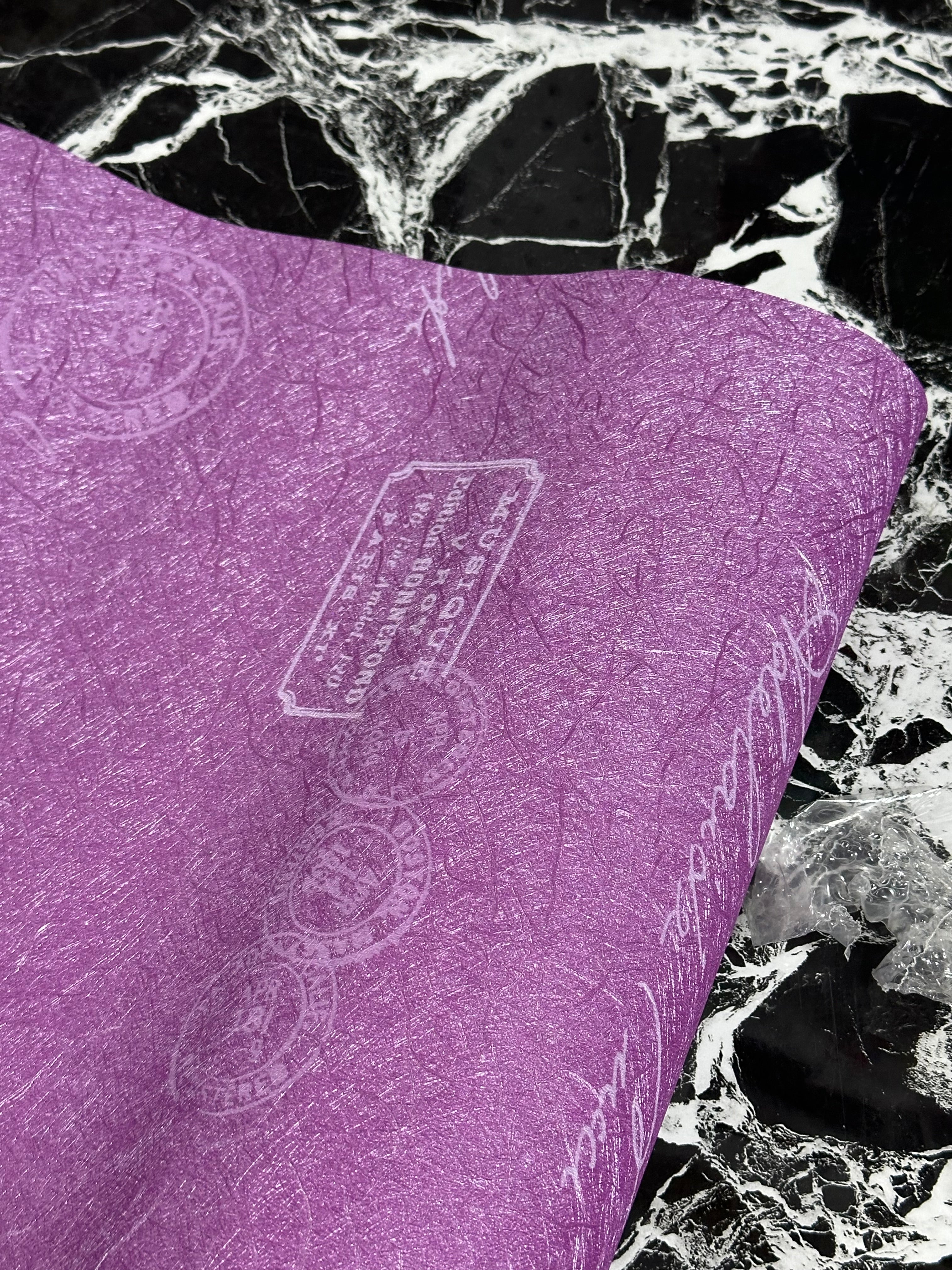 Letër muri lejla me shkrime dhe stampa