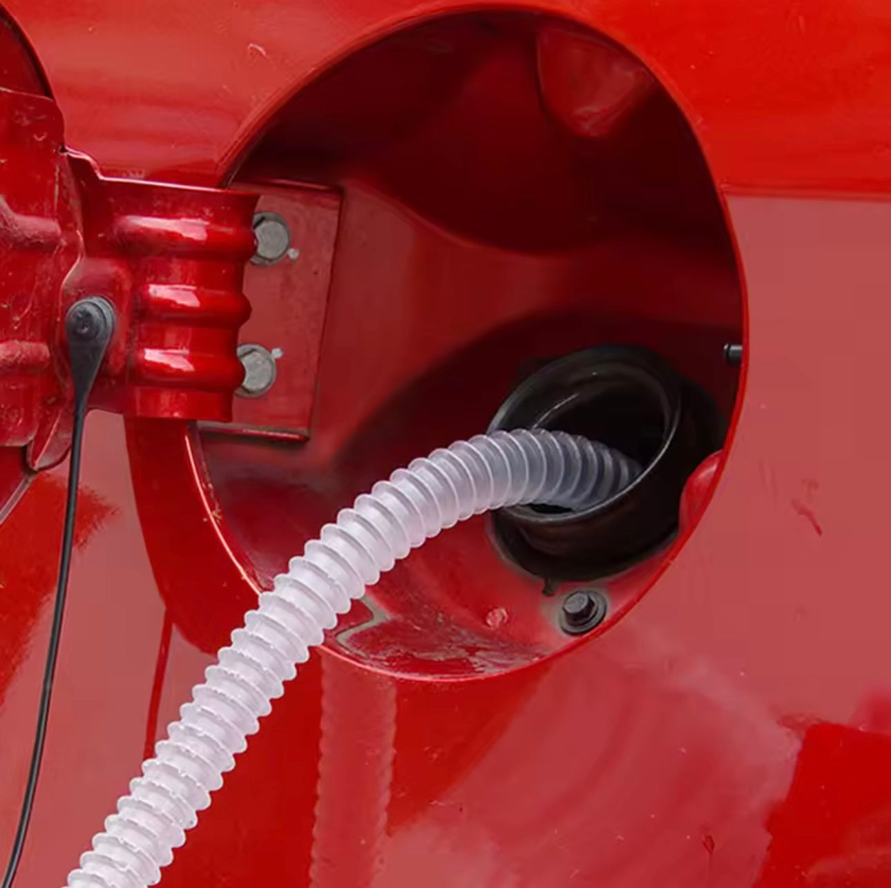 Pompë manuale lëngjesh, plastikë në ngjyrë kuqe dhe transparente