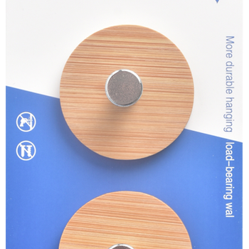 Varëse objektesh me varje në murë, dizenjo druri, set 2 copë