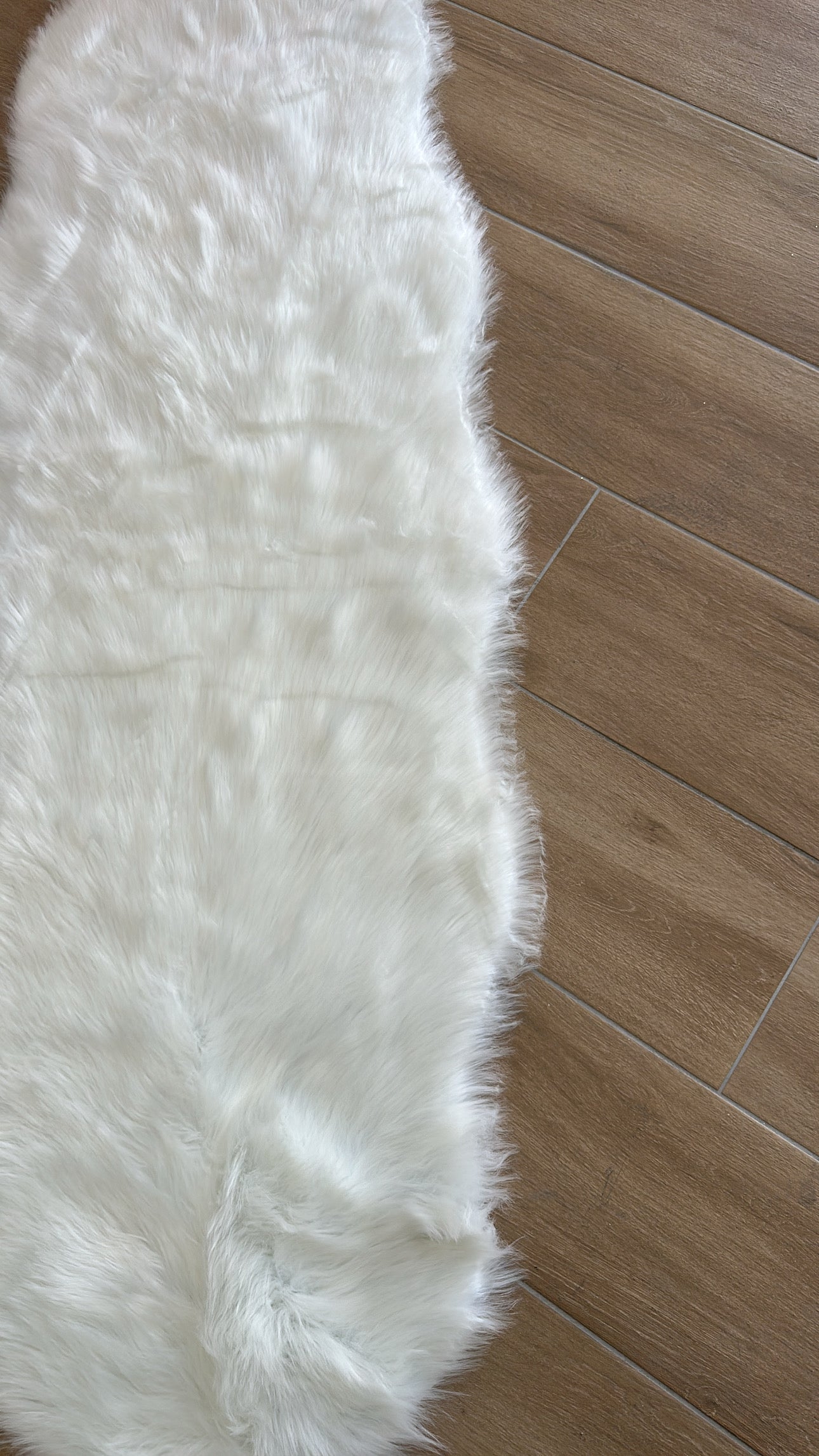 Tapet pellushi njëngjyrëshe, me valëzime