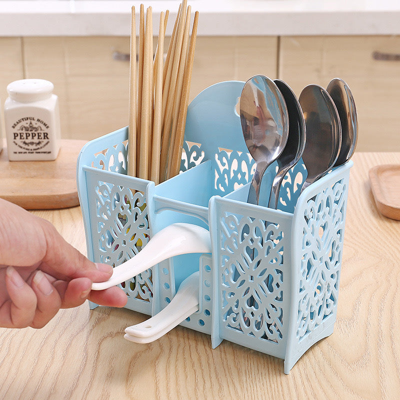 Organizuese plastike për serviset e kuzhinës me 3 ndarje