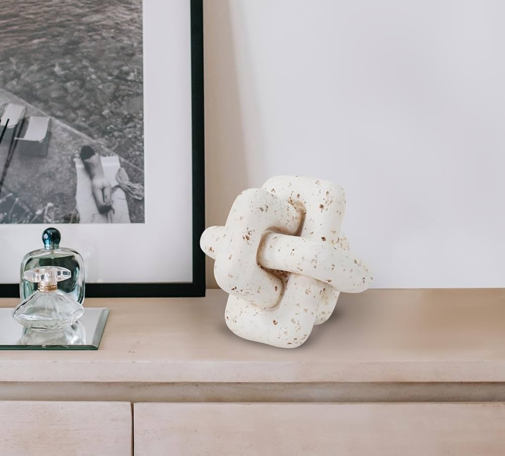 Statujë nyje në formë drejtkëndore