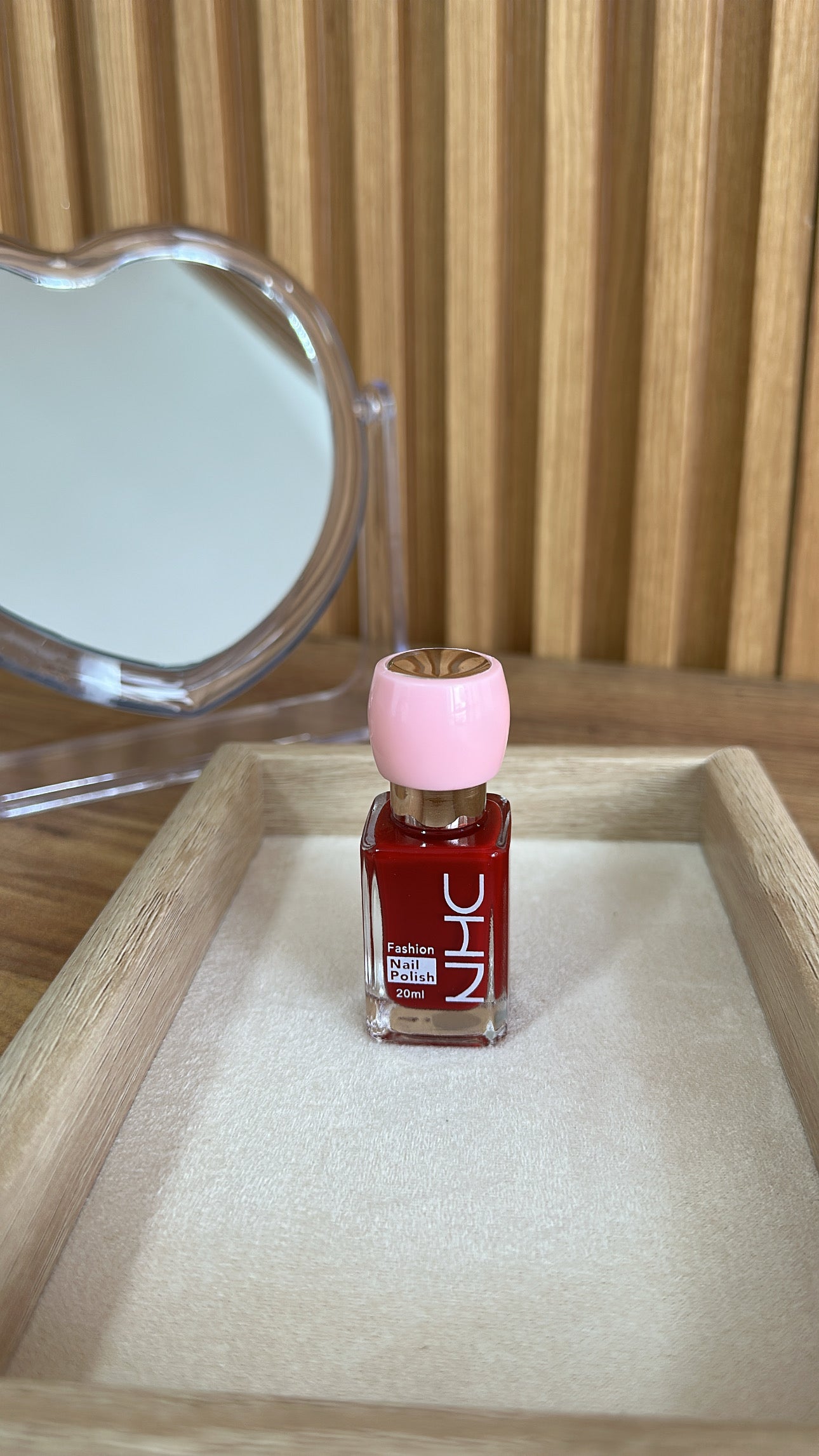 Manikyr Polish 20 ml në ngjyra të ndryshme