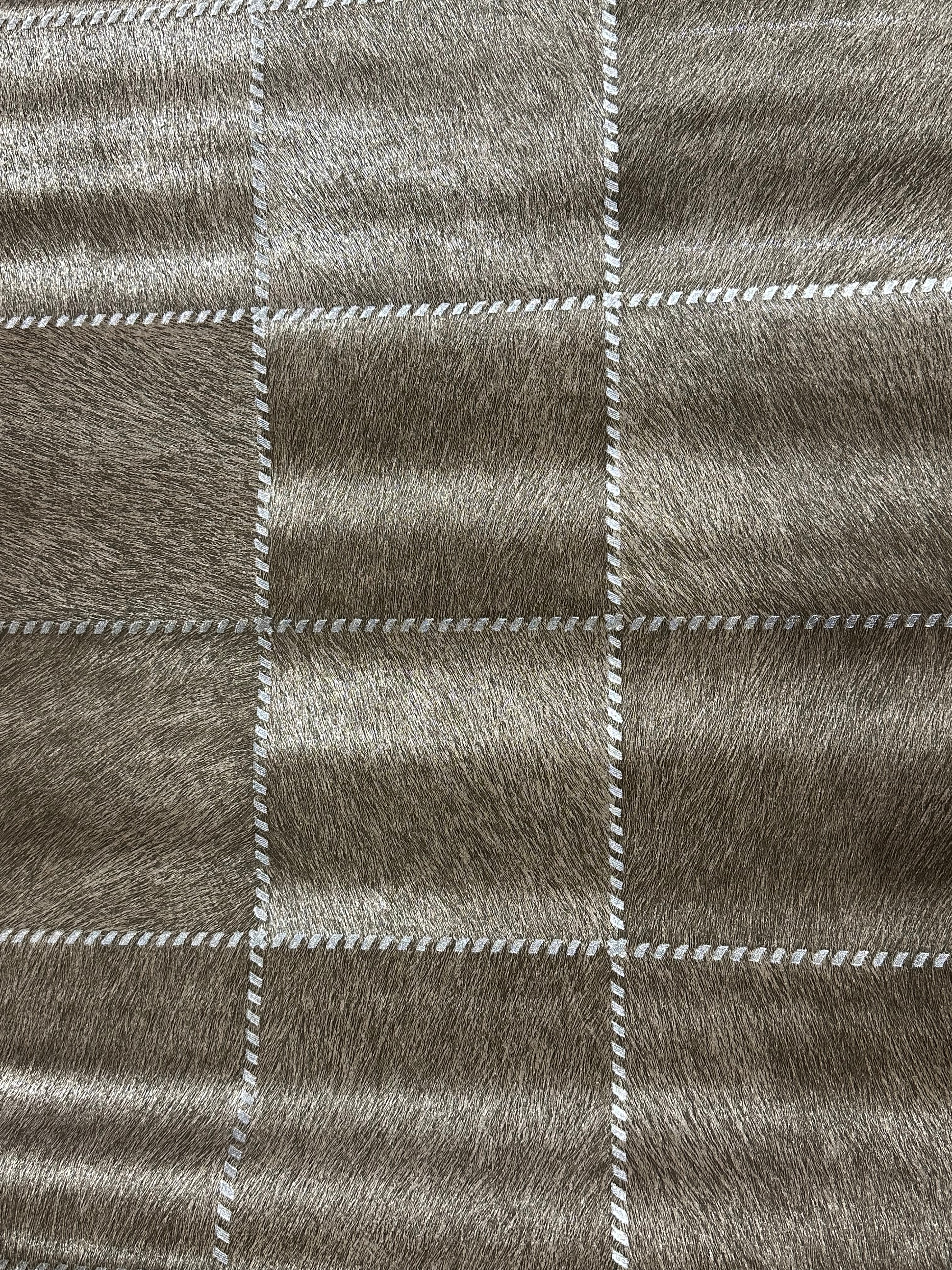 Letër muri me katrora ngjyrë kafe me kuadrata argjend