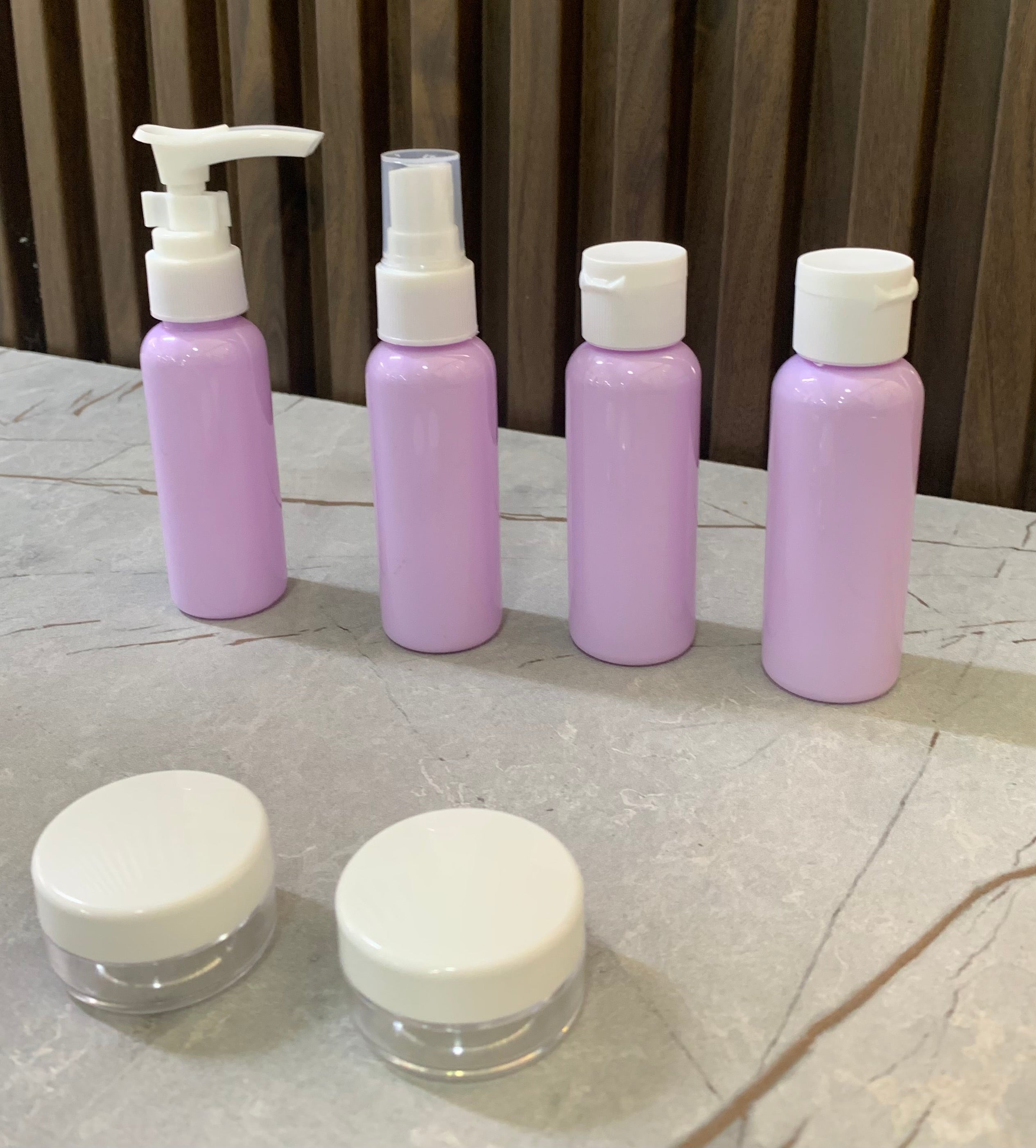 Set me shishe plastike për udhëtim me 6 pjesë