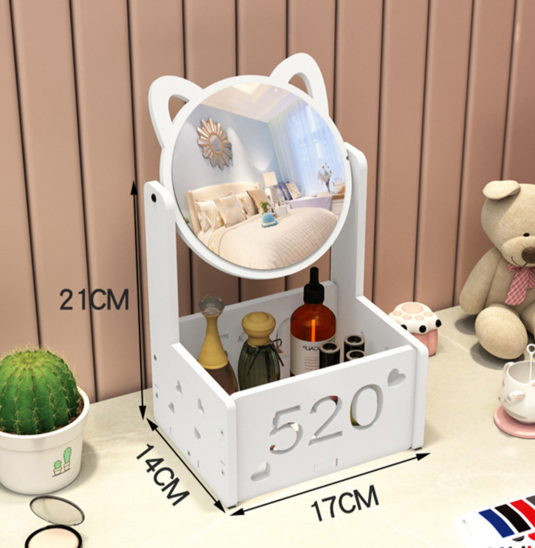 Organizuese druri me pasqyrë me veshë macesh për make up-e