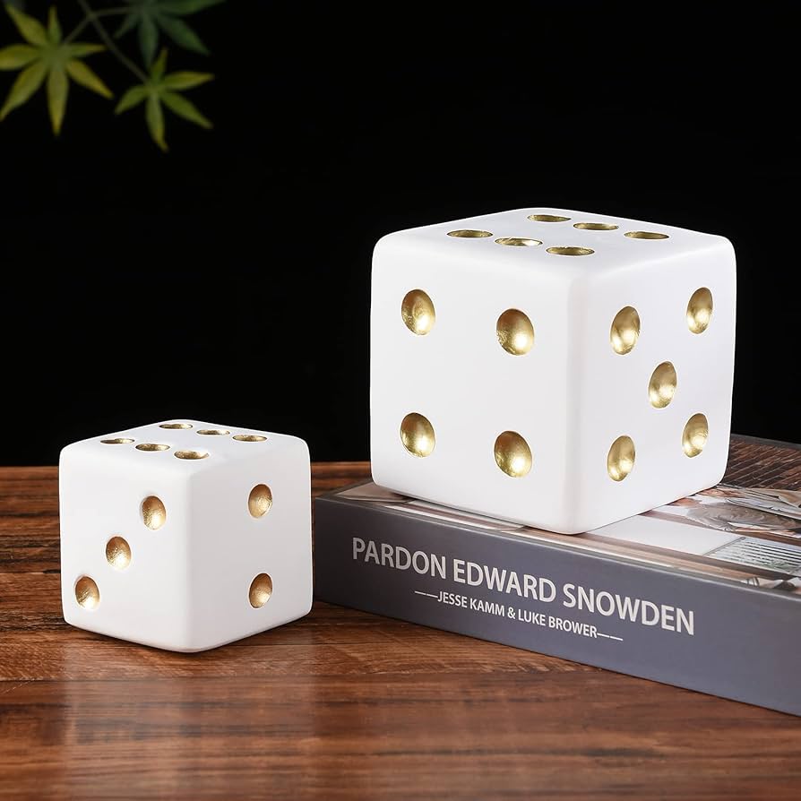 Kub dekorativ allçie me pika gold përmasa e vogël