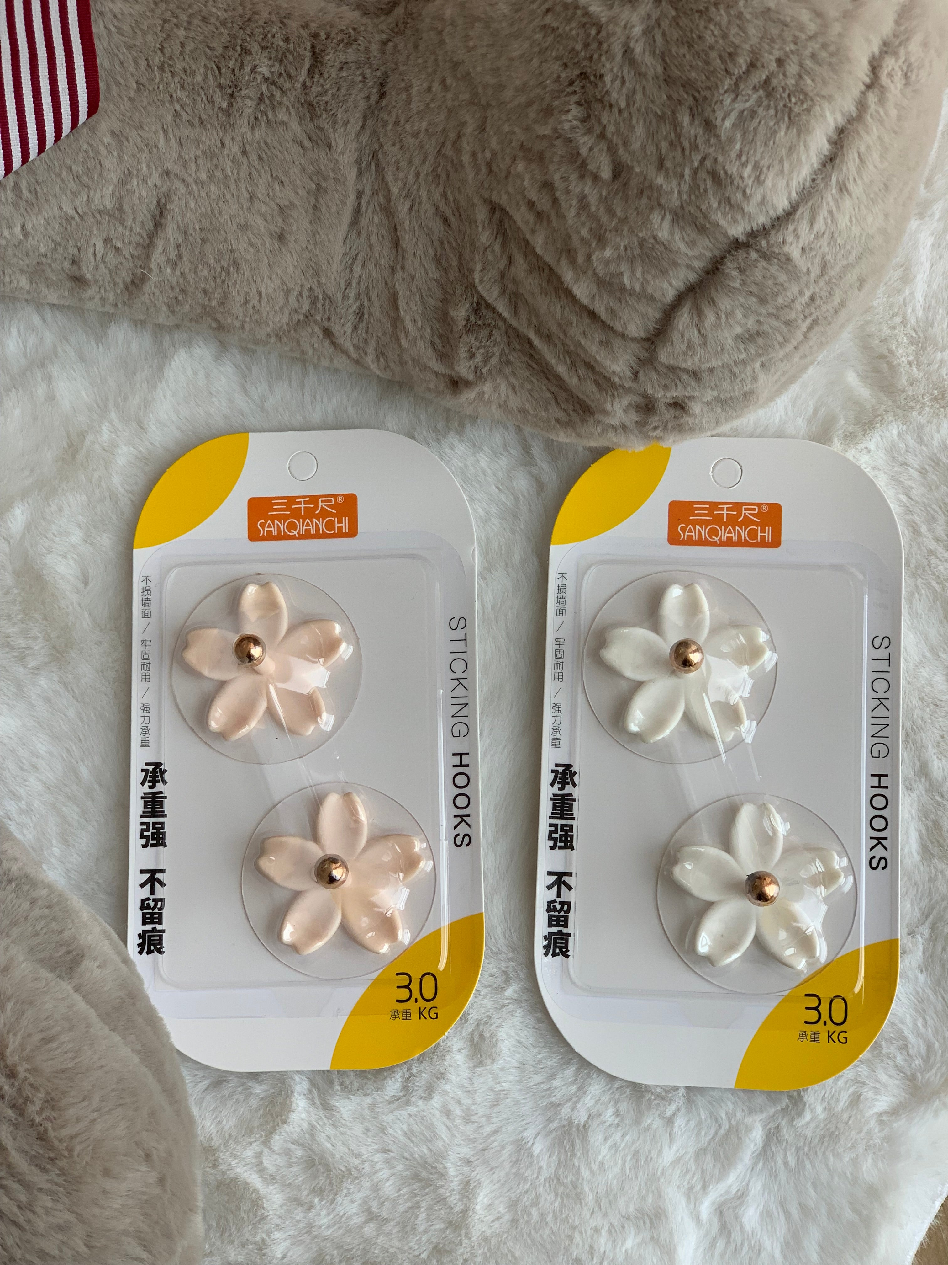 Varëse objektesh me montim në murë, formë luleje, set 2 copë