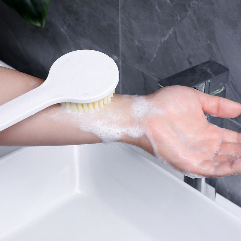 Furçë dushi për trupin me bisht