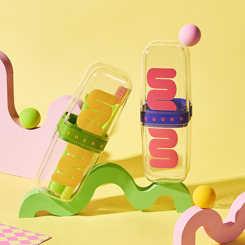 Kuti mbajtëse për furçat e dhëmbëve Young