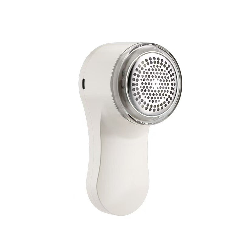 Pastrues pushi me karikim, në ngjyrë të bardhë dhe thika të mprehta