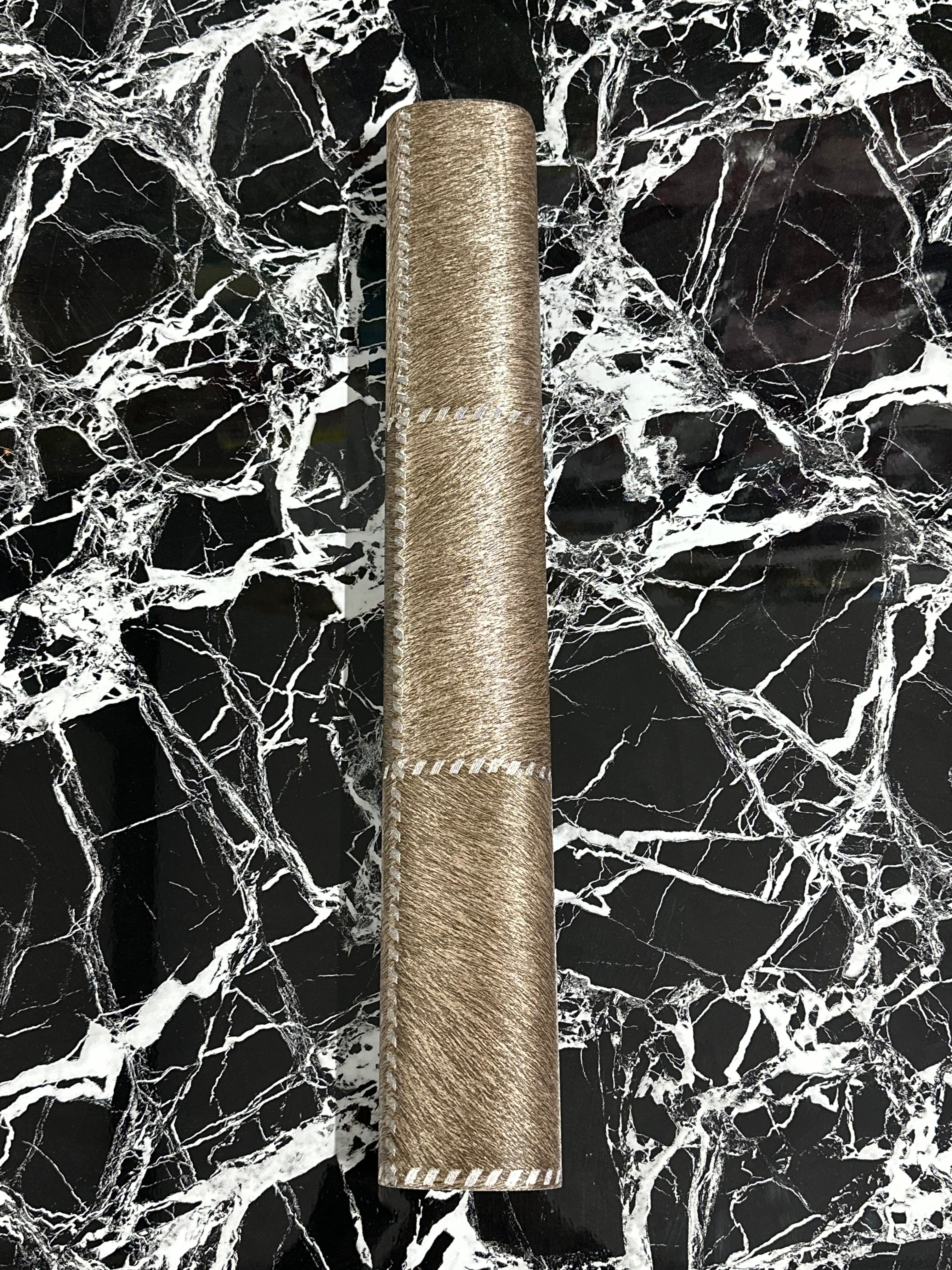 Letër muri me katrora ngjyrë kafe me kuadrata argjend