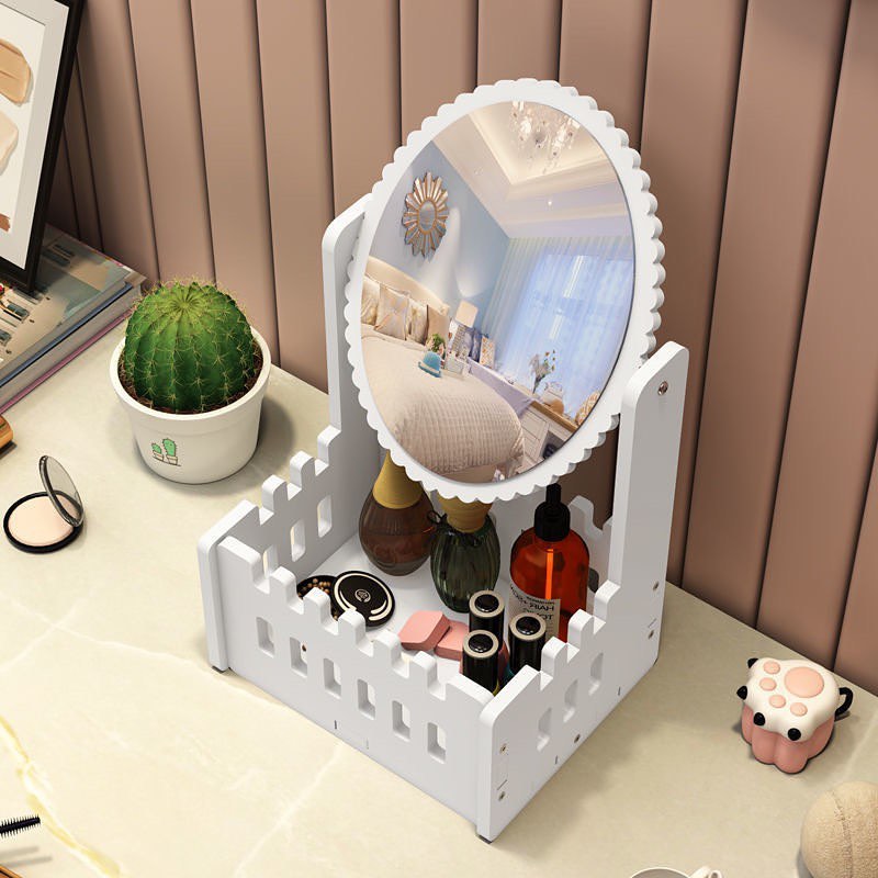 Organizuese make-up me pasqyre